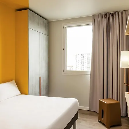 Ibis Budget Luton Airport-3