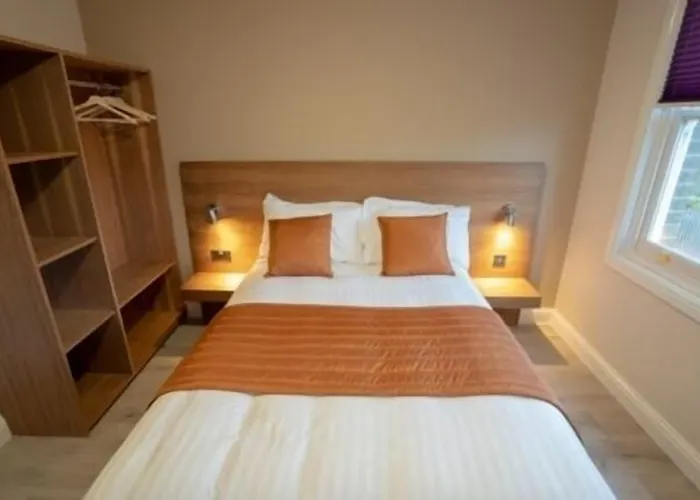 Eagle Hotel Luton Airport